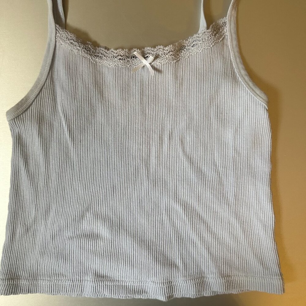 brandy melville light blue tank with lace and bow detailing